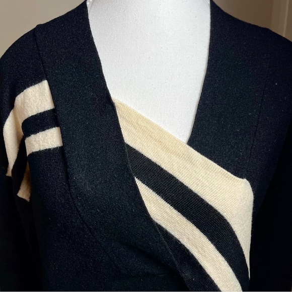 Rag & Bone Grace V-Neck Sweater Black Ivory Striped Merino Wool XS/S - Picture 5 of 14